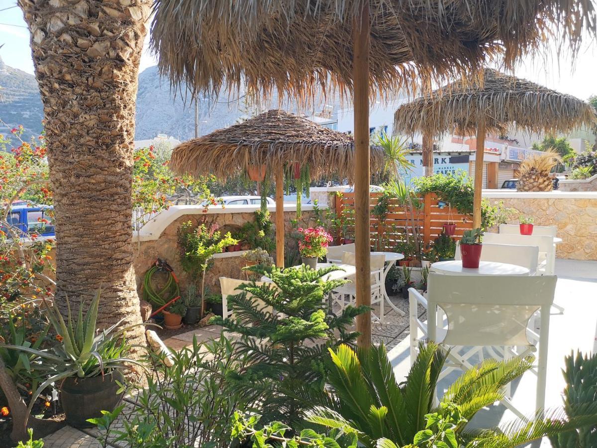 Hotel Zeus Kamári Esterno foto
