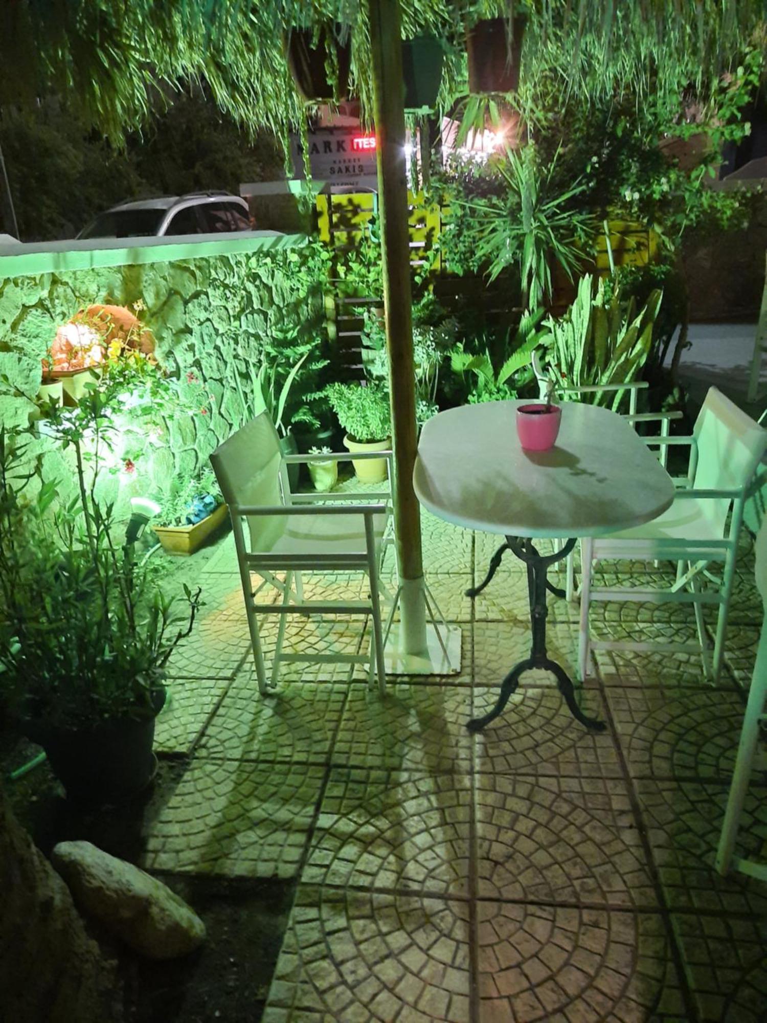 Hotel Zeus Kamári Esterno foto